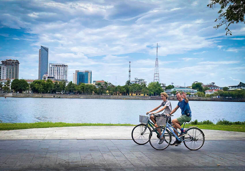 Start your visa-prepared journey with Vietnam’s vibrant glow